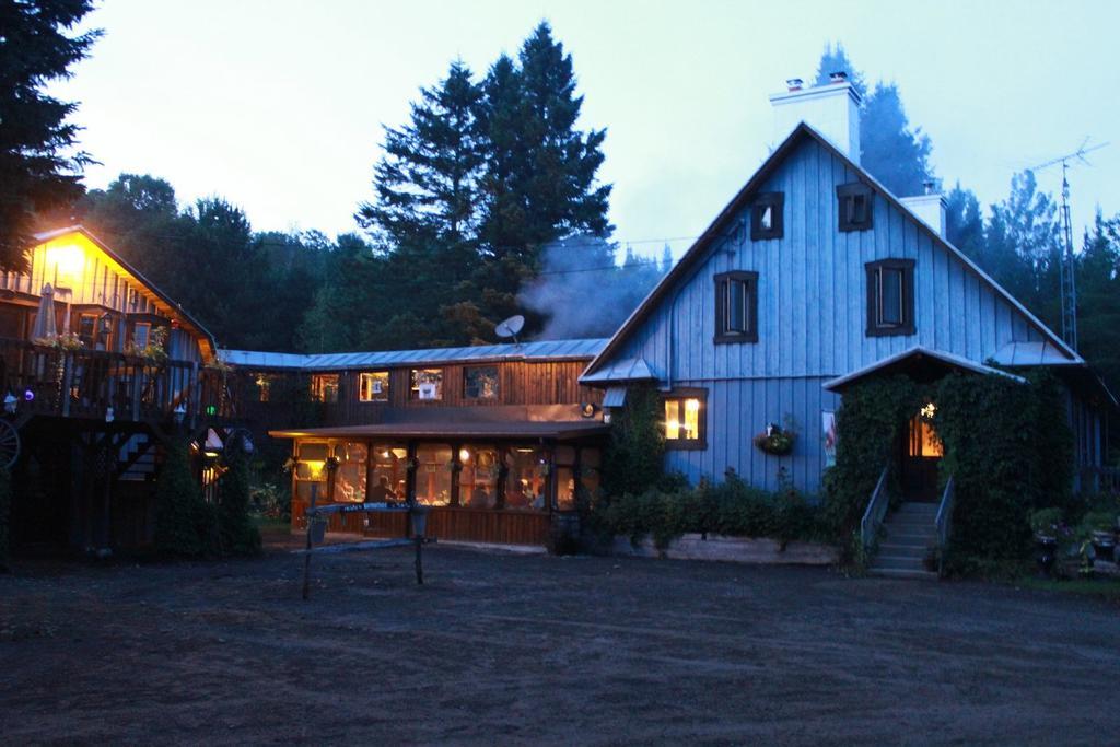 Auberge Le Cheval Bleu Saint-Alphonse-Rodriguez Kültér fotó