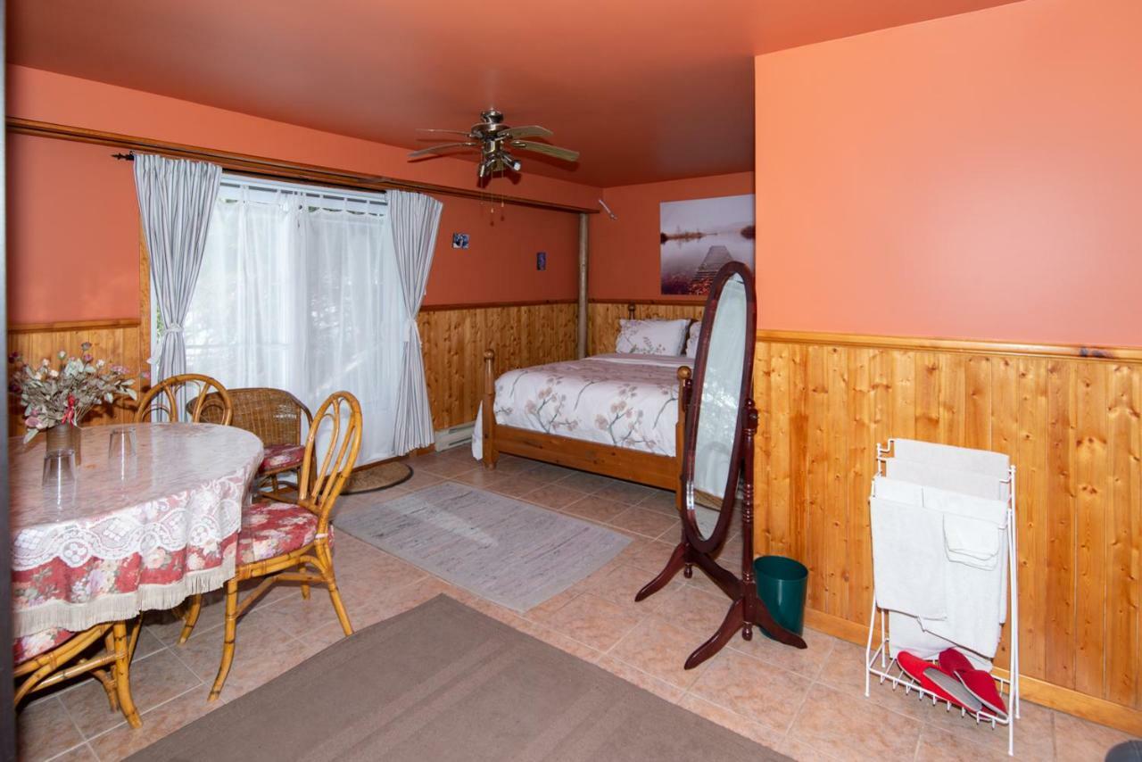 Auberge Le Cheval Bleu Saint-Alphonse-Rodriguez Kültér fotó